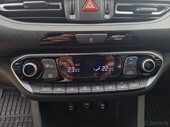 Hyundai i30 HB 1.5T-GDi 6MT PLAY - 9