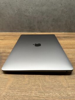 Apple MacBook Air 13" 256GB / M1 (2020) - 9