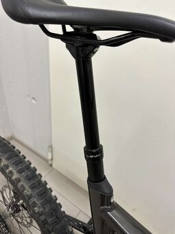 CANYON SPECTRAL ON(2019) “L” - 9