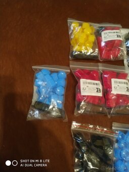 Kryty krytky na srouby 17 cky - 9