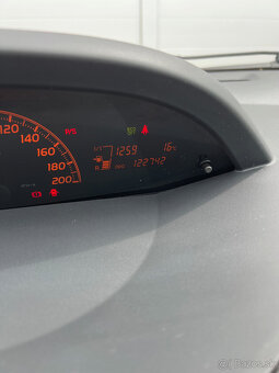 Toyota Yaris 1.33I Dual VVT-i Sol - 9