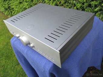 Cambridge Audio Azur 540A - 9