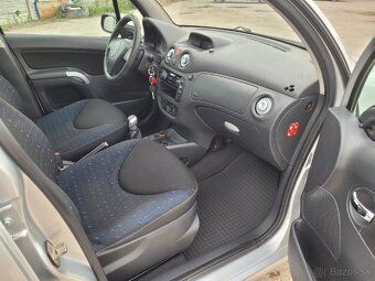 Citroën C3 1.1i
- 9