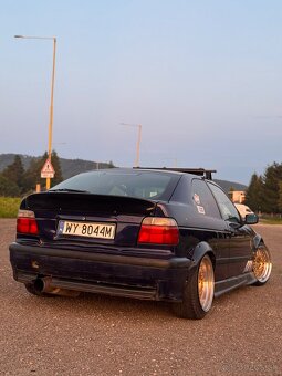 BMW e36 328is compact - 9