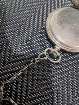 Predám staré strieborné vreckové hodinky - 9