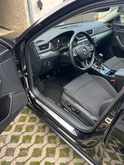 Škoda Superb 3 Panoráma 2.0tdi - 9