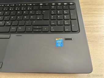 HP Zbook - 9