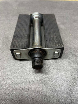 - NOVÉ - ZRKADLÁ - KORADO - BABETTA - Originály - - 9