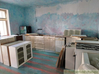 Rekonštruovaný gazdovský dom v pokojnej obci Kleňany v okr - 9