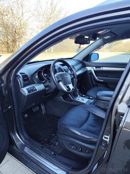 Kia Sorento 2.2 CRDi A/T 4x4 - 9