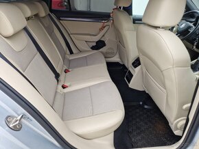 Predám Škoda Octavia Combi 2.0 TDI Style 2019 manuál - 9