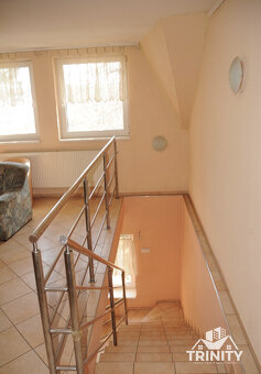 Na predaj moderne zariadený 8-izbový penzión v obci Radava - 9