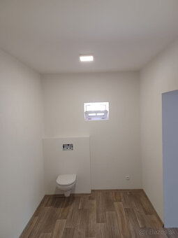 Prenajmem rodinný dom určený na podnikatelské účely - 9