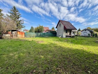 Na predaj chata s 5 ár pozemkom pri mŕtvom ramene Nitry - 9