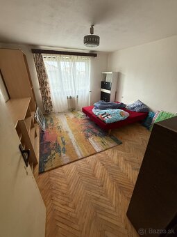 Na predaj veľký rodinný dom v Kalinove - 9