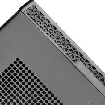 Predam SFX zdroj Fortron + skrinku Silverstone - 9