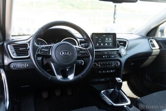 Kia Ceed SW 1.6 CRDi 136k First Edition, SK Pôvod / 2018 - 9