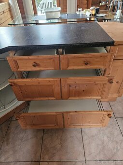 Masívna kuchynská linka z Nemecka so spotrebičmi - 9