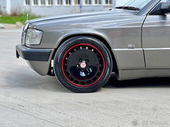 Mercedes 190e w201 - 9