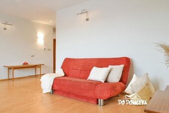 DO DOMČEKA | REZERVOVANÉ Charizmatické bývanie v priestranno - 9