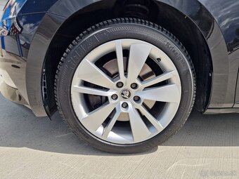 Škoda Superb 2.0 TSI Style 4x4 DSG - 9