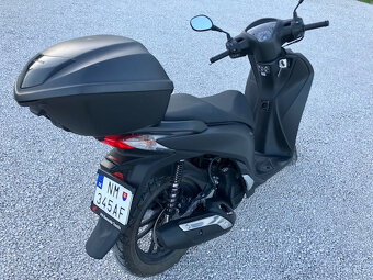 skúter HONDA SH 125i - 9