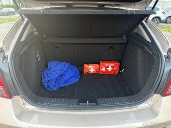 Predám Chevrolet Cruze LT 1.8 i 16V,rok 11/2011 - 9