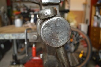 predam krasny stary kovacsky zverak - 9