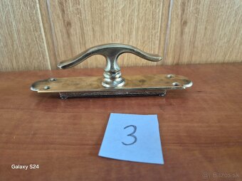 Mosadzné okenné kľučky - 9