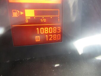 NISSAN NV200 - 9