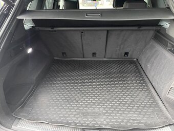 VW TOUAREG III 3,0L R-line, 210kW, rv 2019 - 9