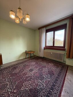 Novinka: Priestranný svetlý byt s balkónmi pri Kuchajde. Vaj - 9