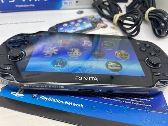 PS Vita OLED Wi-Fi (PCH-1004) - 9