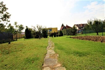 PREDAJ - RODINNÝ DOM - ZLATÉ MORAVCE - 9