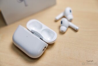 Apple AirPods Pro 2 - 9