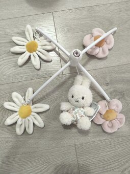 Hrajúci kolotoč Little Dutch - 9