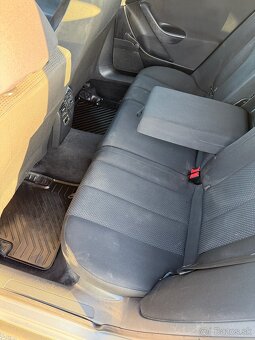 Volkswagen Passat B6 - 9