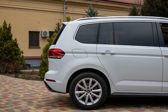 Volkswagen Touran R-Line 1,5 TSI DSG - 9