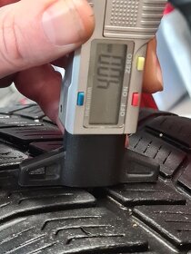 zimné Barum Polaris 4x4 235/60 R18 - 9