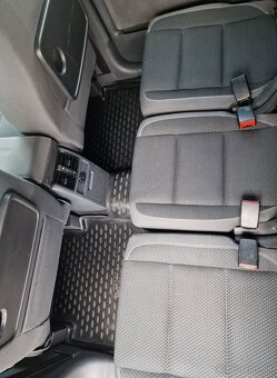 Volkswagen Touran 1.6 TDI Trendline - 9