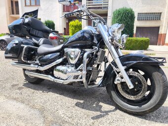 Suzuki intruder VL 1500 - 9