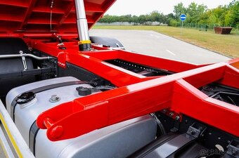 TROJSTRANNÝ SKLÁPAČ HYDRAULICKÁ RUKA MERCEDES AXOR 1829 - 9