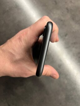 Predam Iphone 11 128gb nova bateria 100% - 9