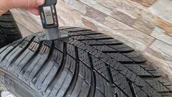 ❄️🌨 Predám VW Istanbul 5x112 R17 215/55r17 zimné/celoročné - 9