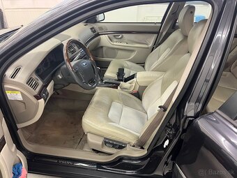 Predám Volvo S80 T6 2,9i, 200kW, r.v. 2002 Nová cena - 9