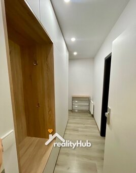 Klimatizovaný 3-izbový byt s veľkou loggiou na prenájom - 9