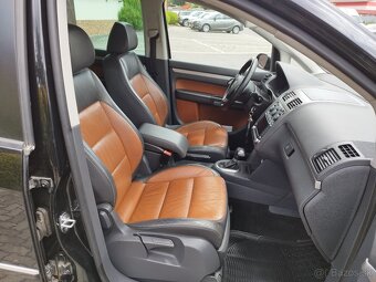 Volkswagen Touran 1.4tsi DSG. - 9