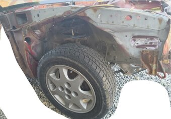 Karoséria 200sx S13 na časti / rozpílenie - 9