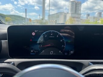 Mercedes - Benz CLA 180 model 2021 - Odpočet DPH - - 9