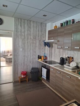 Na predaj čiastočne prerobený poschodový dom - 9